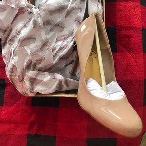 NWT Jessica Simpson Calie patent nude heels sz 9.5